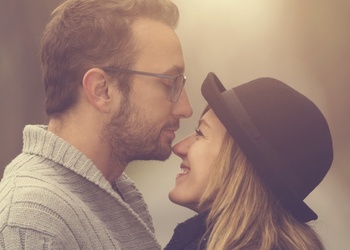 8 плюсов романтических отношений с интровертом