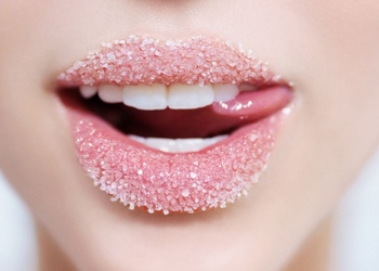 7 лучших бьюти-способов использовать сахар